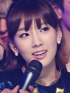 SNSD, Leader, Girls' Generation, Earrings, Fashion